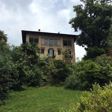 Hotel Villa Della Quercia Verbania Exterior photo