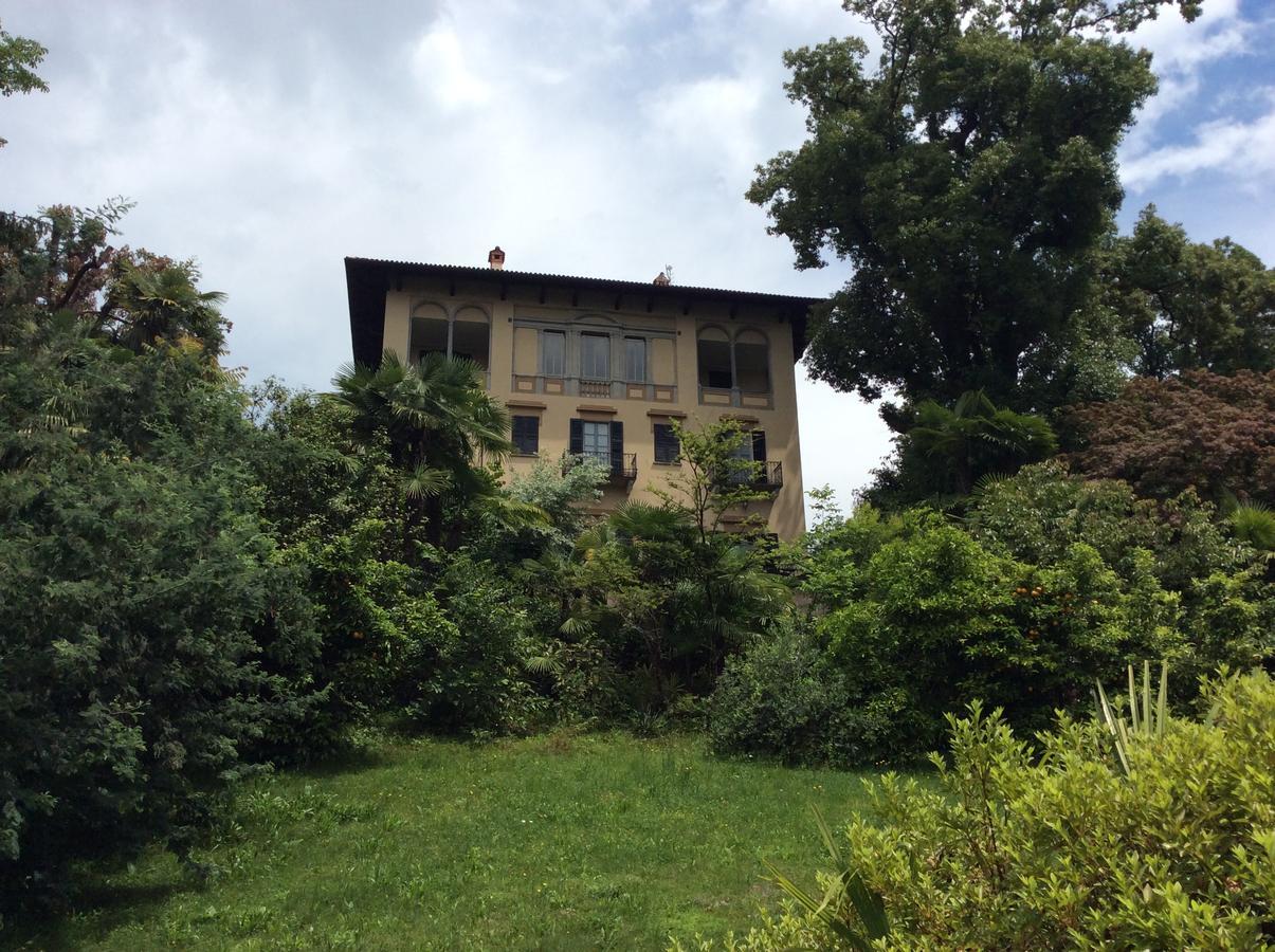 Hotel Villa Della Quercia Verbania Exterior photo
