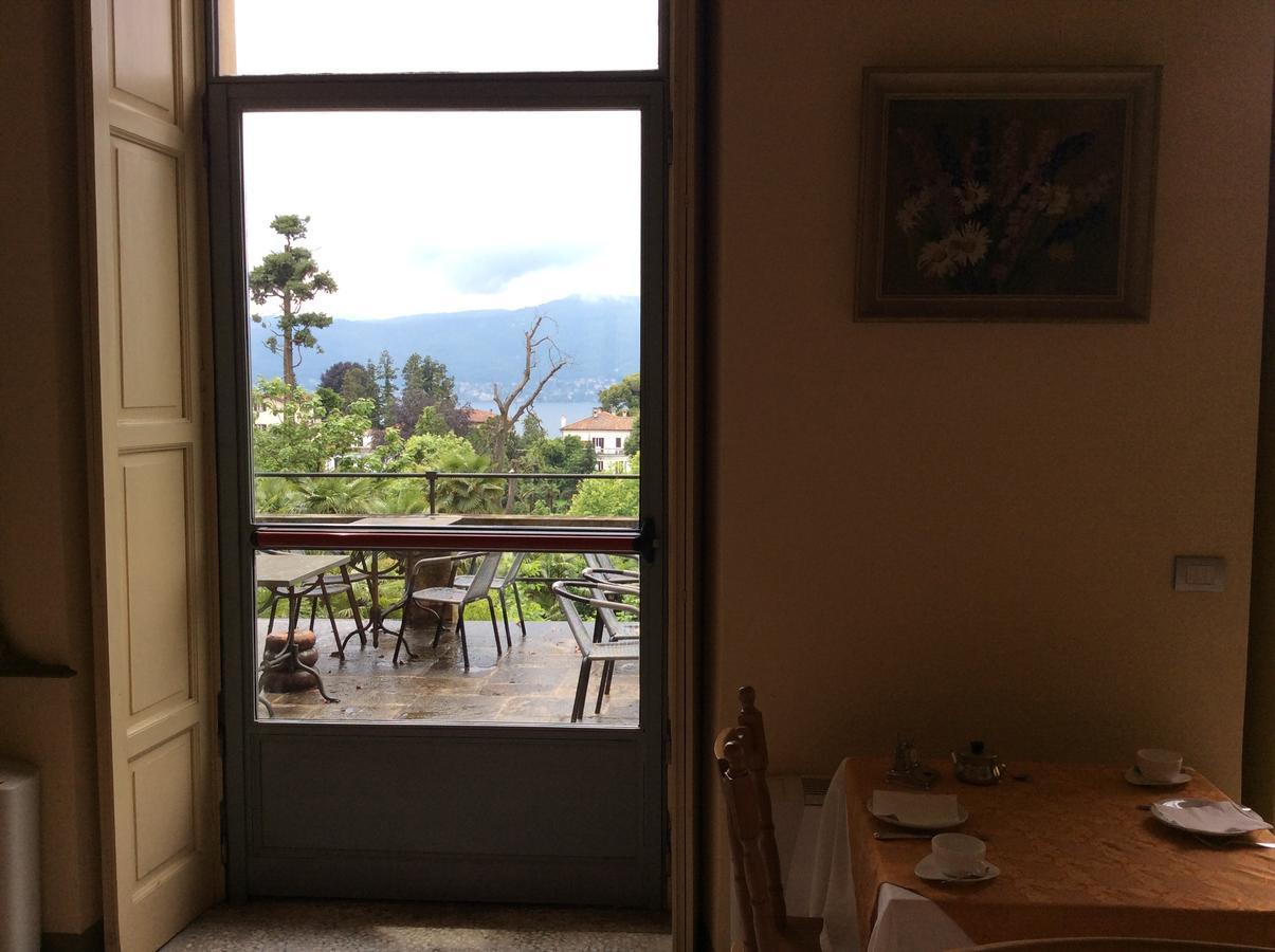 Hotel Villa Della Quercia Verbania Exterior photo