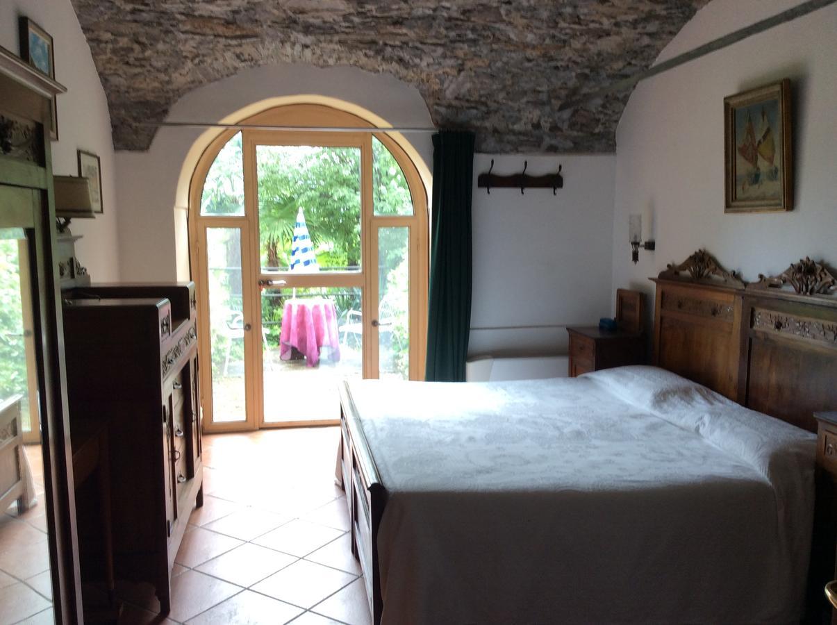 Hotel Villa Della Quercia Verbania Exterior photo