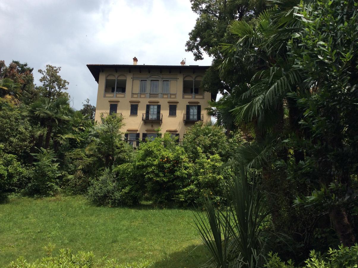 Hotel Villa Della Quercia Verbania Exterior photo