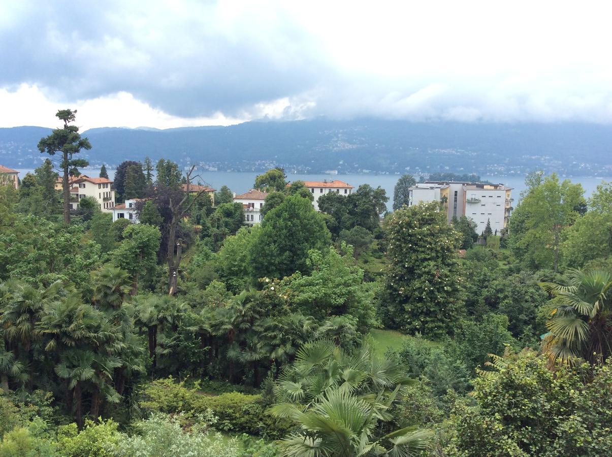 Hotel Villa Della Quercia Verbania Exterior photo